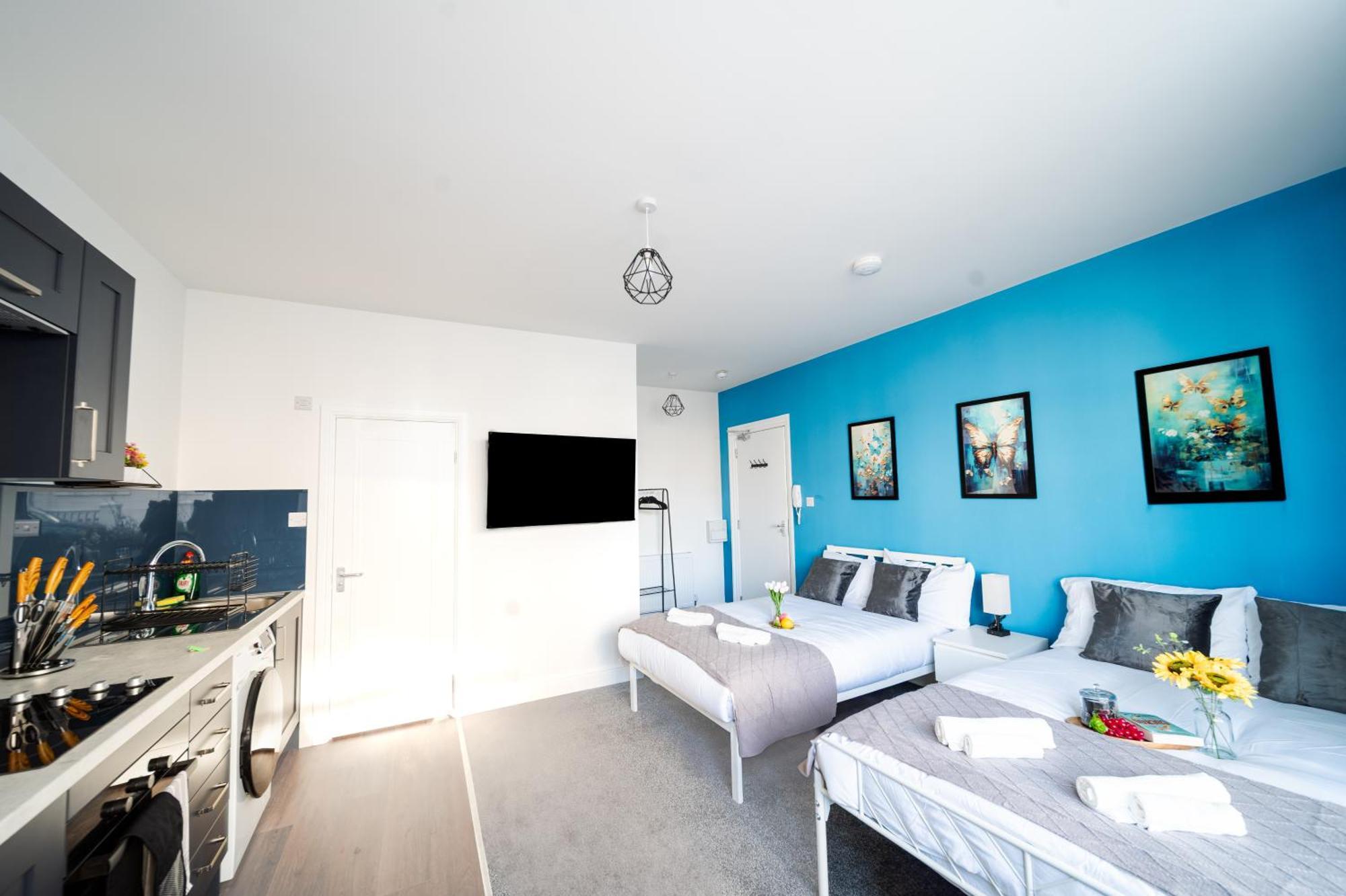 Open Mind - With 2 Double Beds * Bognor Regis